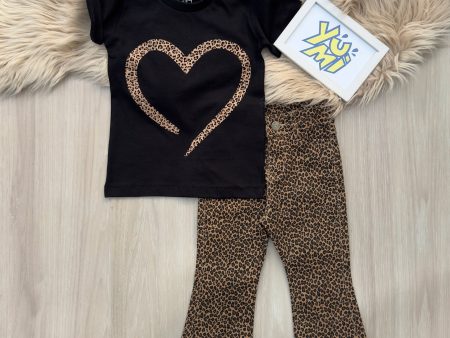 YuMi Girls’ Leopard Print Bell Bottom and Heart T-Shirt Set For Sale