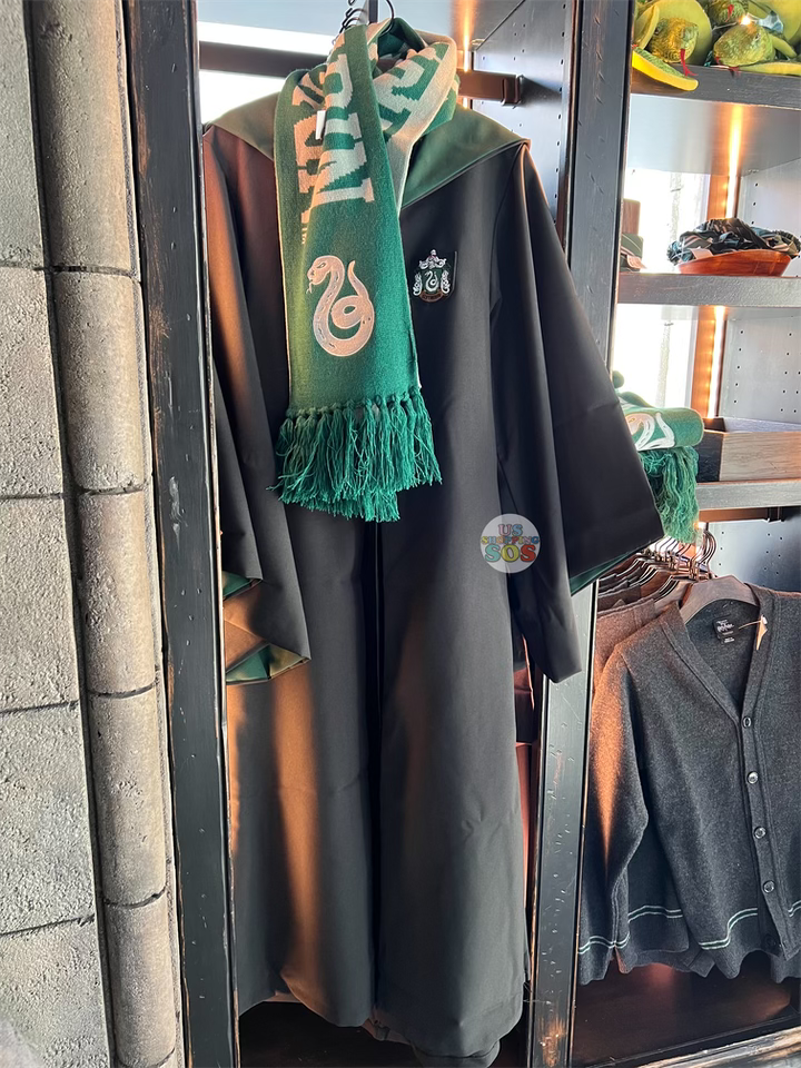 Universal Studios - The Wizarding World of Harry Potter - Slytherin Robe (Adult) Sale