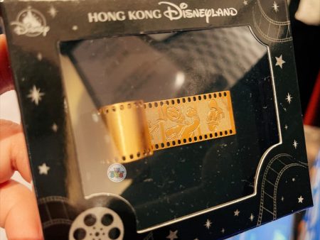 HKDL - Hong Kong Disneyland Designer Collections Donald Duck Pin Box Set Fashion