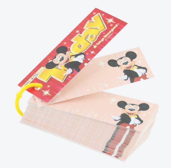 TDR - Mickey & Friends  Share the Smiles Series  Memo Set (Release Date: July 20) For Sale